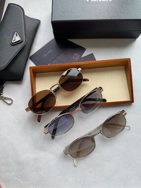 NWOT Prada Gradient Oval Sunglasses (SPR B53S), Size 52-21-145